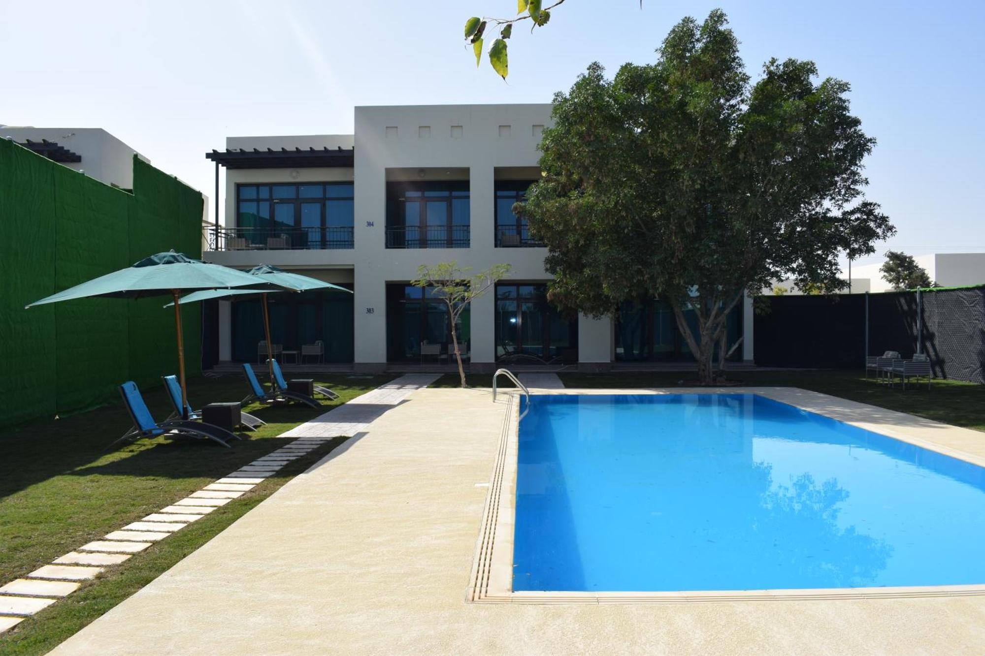 Retaj Salwa Resort & Spa Doha Luaran gambar A villa in Al Reef