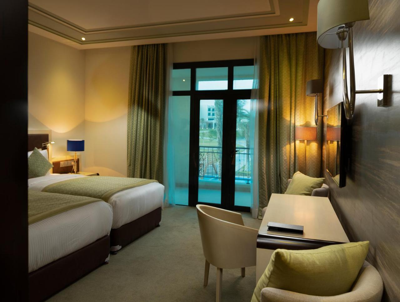 Retaj Salwa Resort & Spa Doha Luaran gambar A room at the hotel