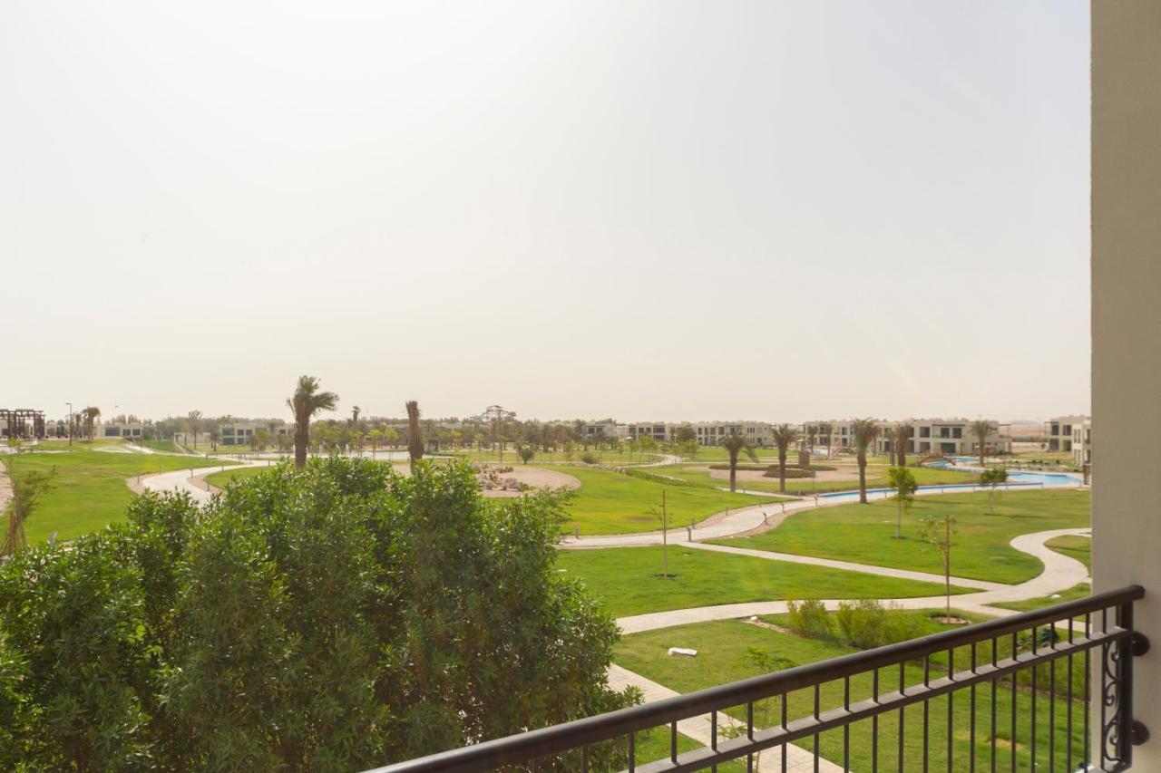 Retaj Salwa Resort & Spa Doha Luaran gambar View of the golf course